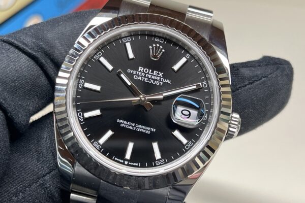 シンプル×高級感『DATEJUST41 Ref.126334』