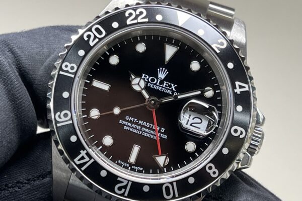 単色ベゼルの魅力『GMT-MASTER II Ref.16710』