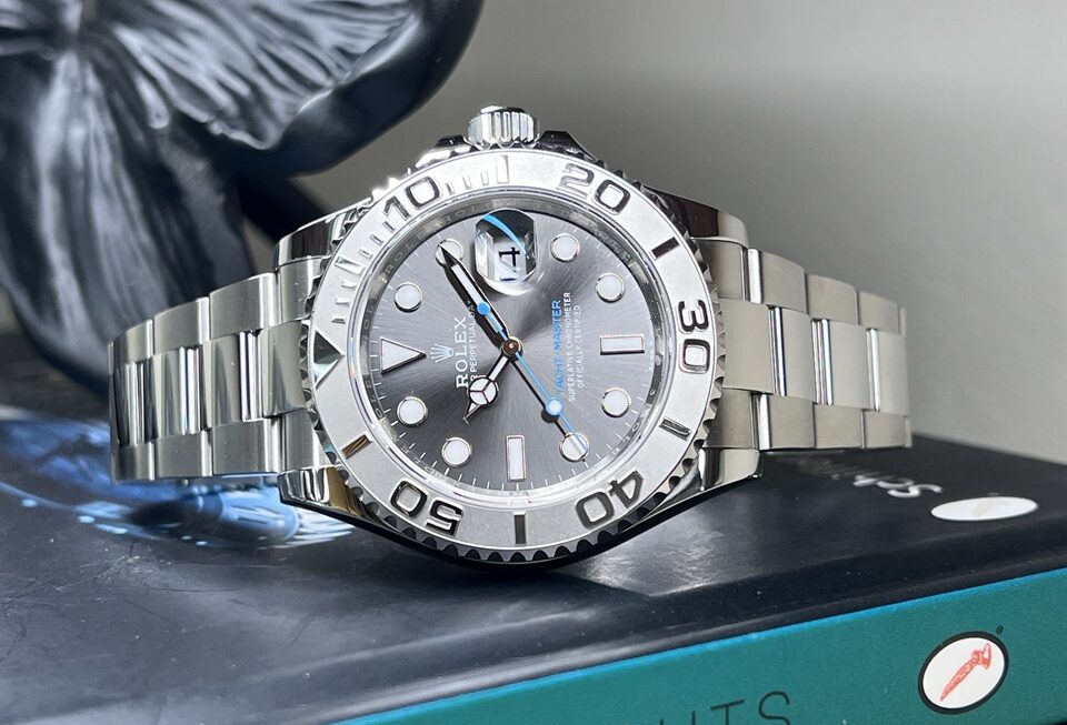 冬でも際立つ上品さ『YACHT-MASTER Ref.126622』