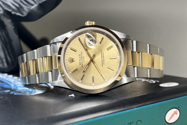 可愛らしいコンビモデルです『Ref.15203』