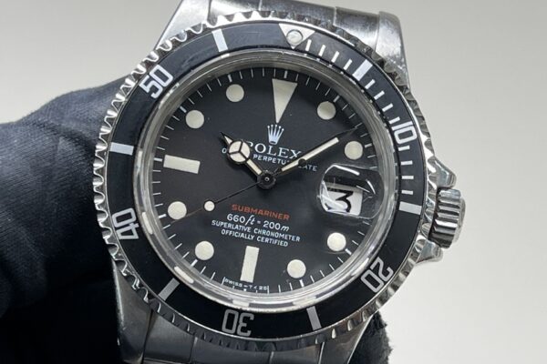 5型の赤サブをご紹介