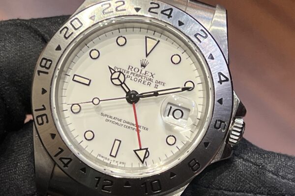 温かみのある表情が◎『Ref.16570 クリームダイヤル』